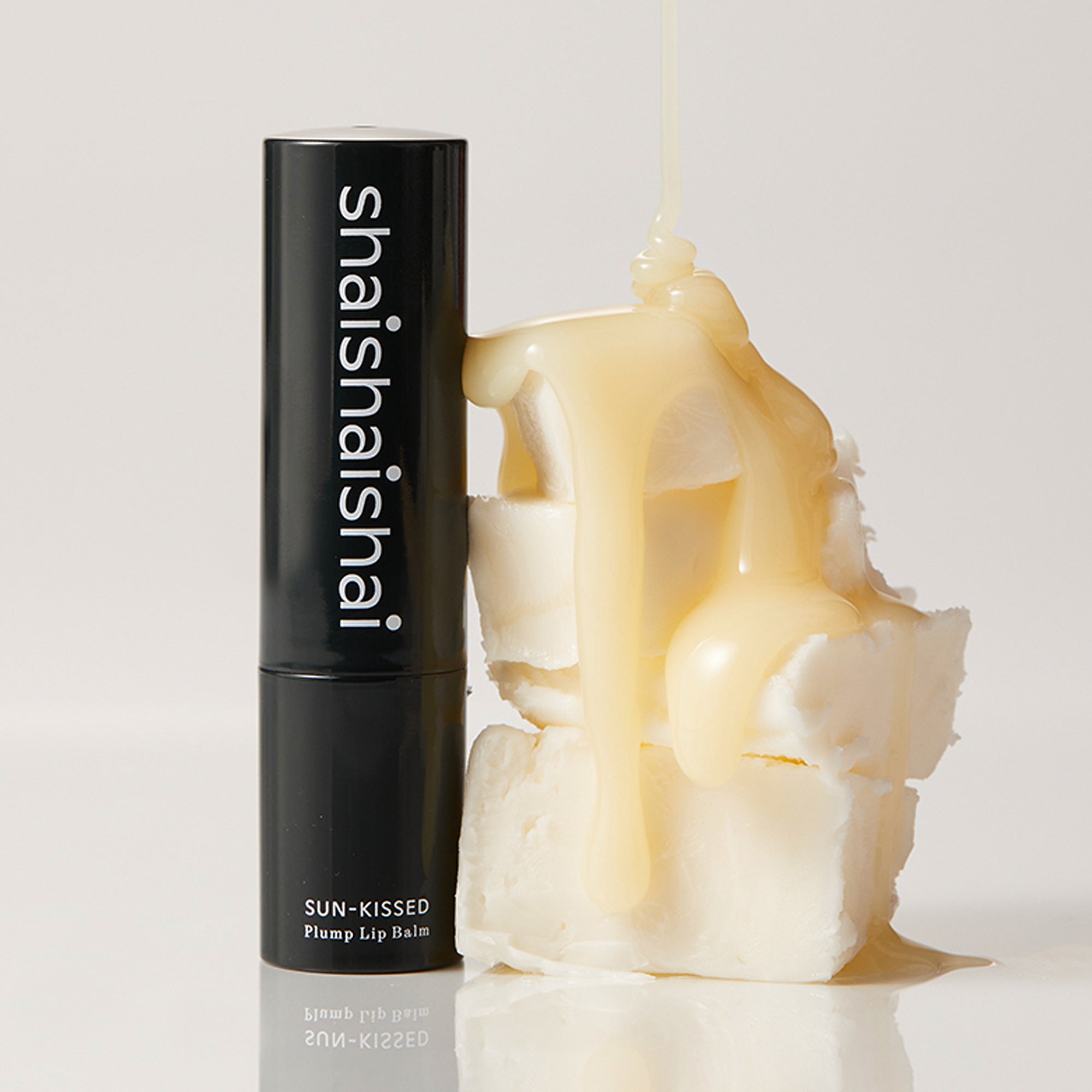 SUN-KISSED Lip Plump Lip Balm